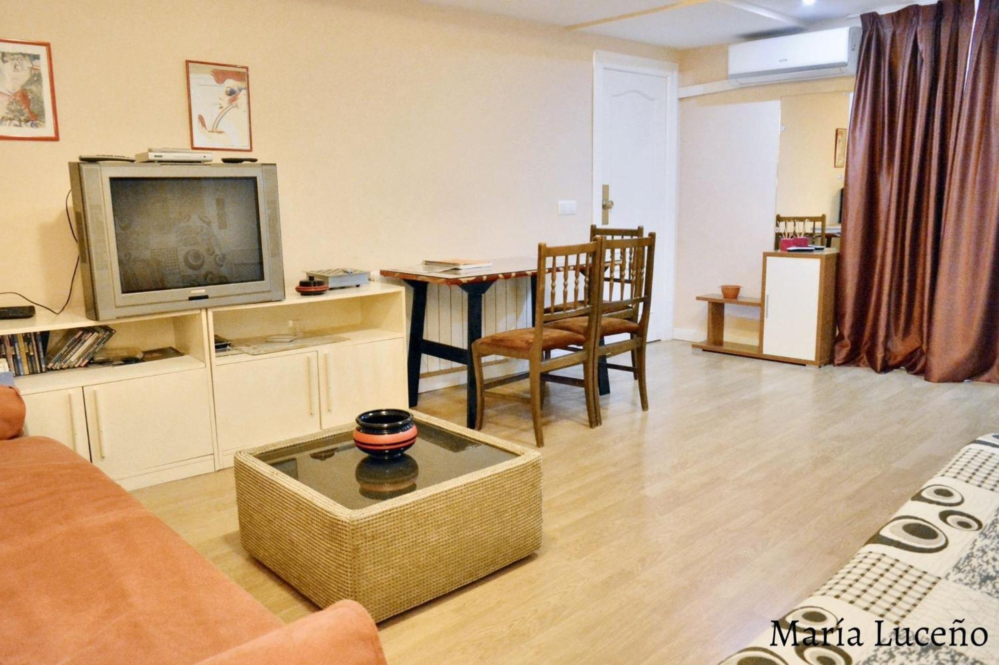 Comfortable Apartment In Caceres 55 M² Welcoming Terrace Exterior foto